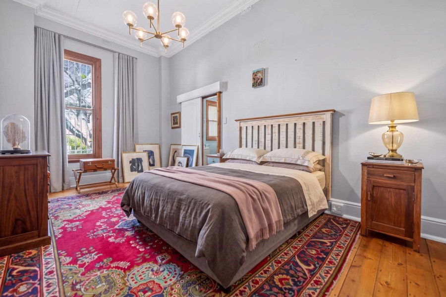 7 Bedroom Property for Sale in Oranjezicht Western Cape